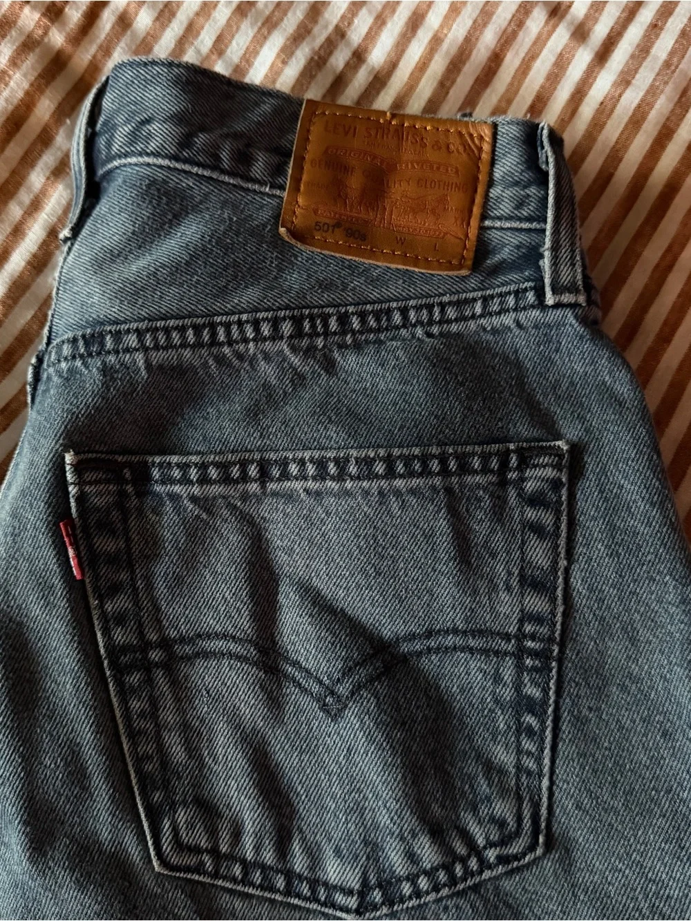 Levi's Women's Black Wash Straight Leg Jeans